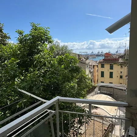 Casa Botanya Génova